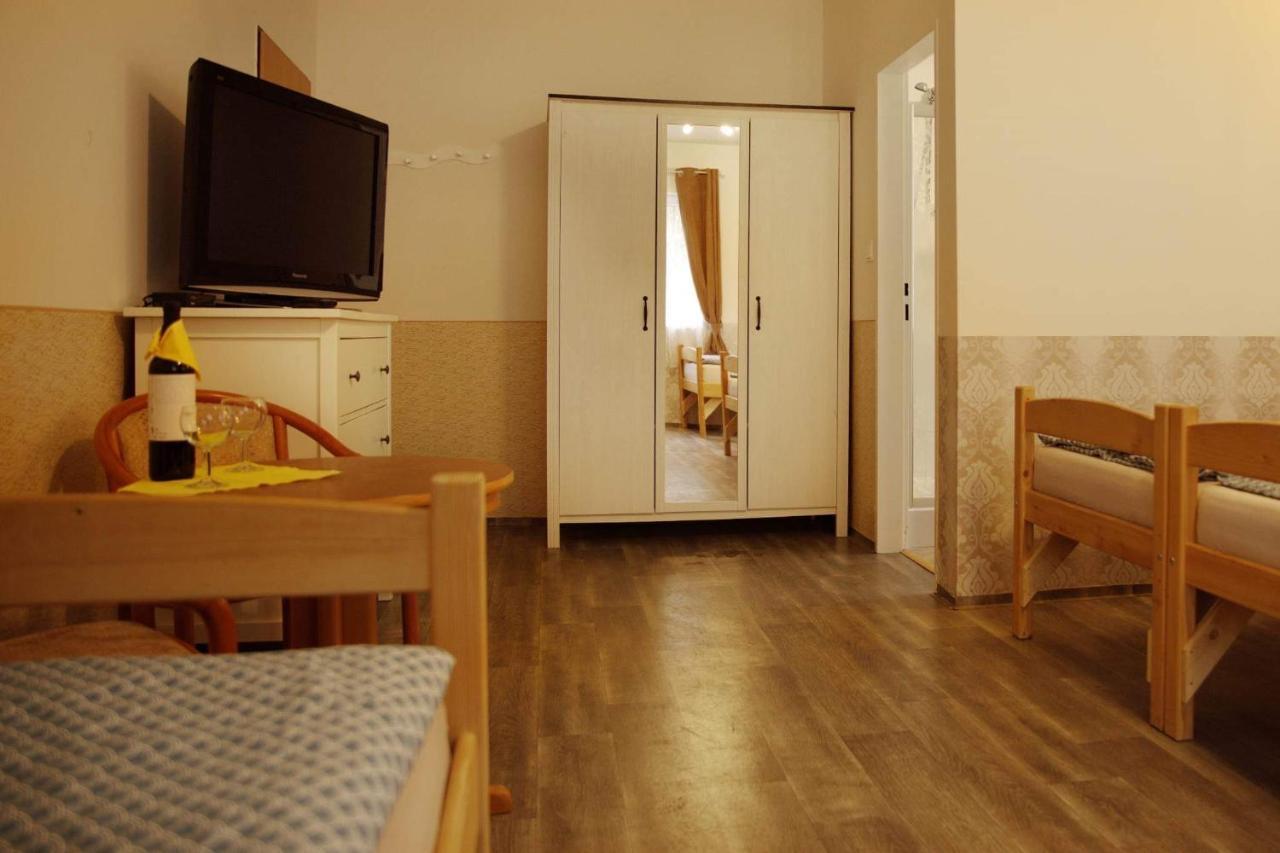 Penzion U Jezera Hotel Konstantinovy Lázně Eksteriør billede